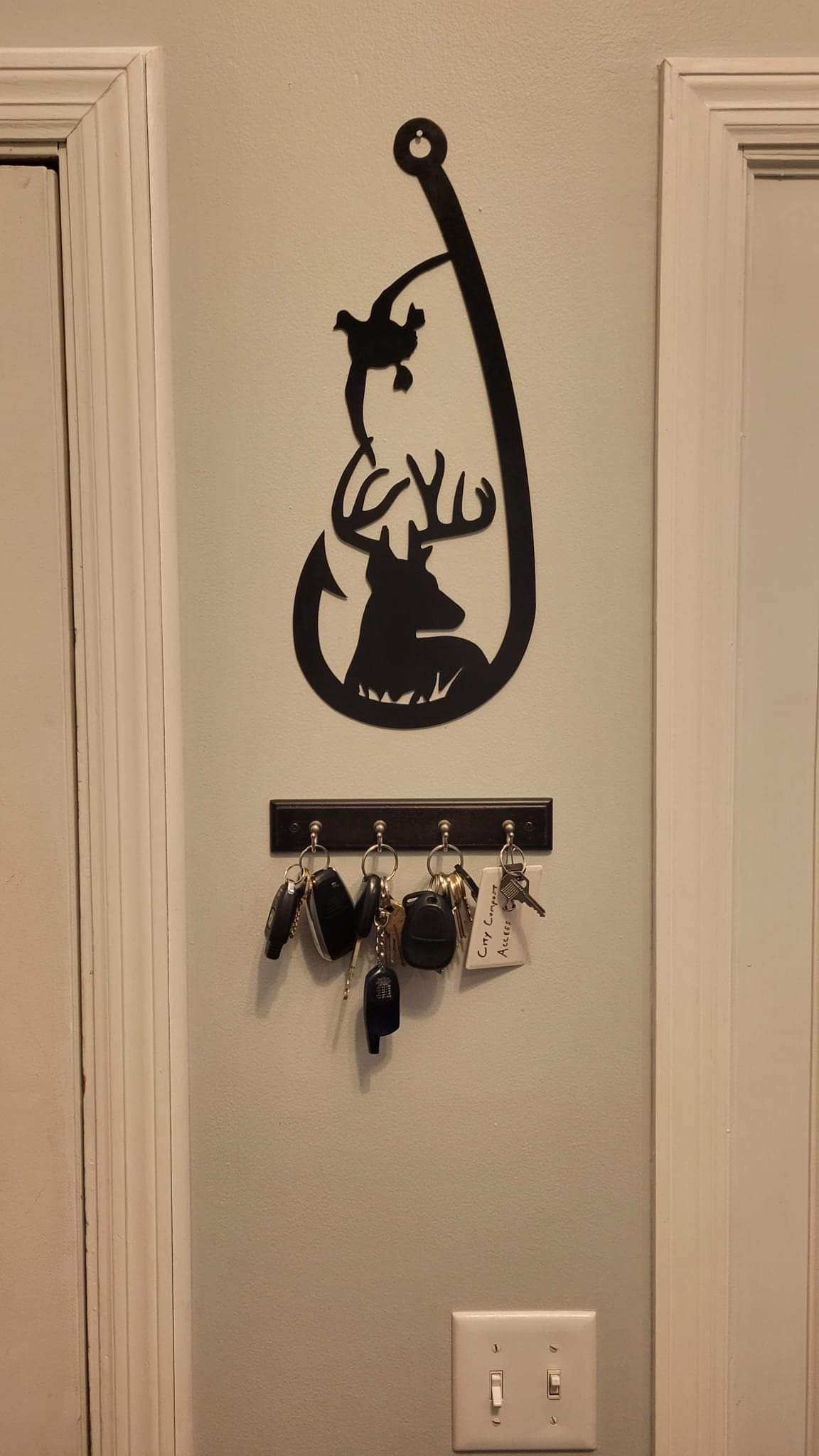 Outdoorsman Hook